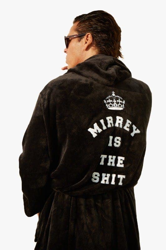 Bata de Baño Mirrey is the Shit